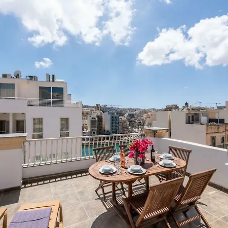 Getawaysmalta - Seaspray Penthouse In St Julian's Close To Paceville Nightlife *