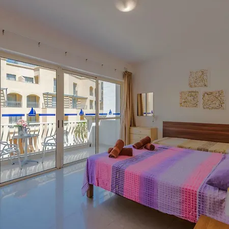 Getawaysmalta - Seaspray Penthouse In St Julian's Close To Paceville Nightlife Saint Julian's