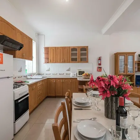 Apartment Getawaysmalta - Seaspray Penthouse In St Julian's Close To Paceville Nightlife
