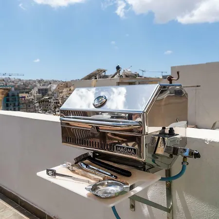 Getawaysmalta - Seaspray Penthouse In St Julian's Close To Paceville Nightlife * Saint Julian's